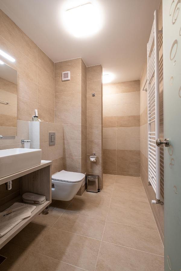 Fiald Hotel & Spa Bacău Eksteriør bilde